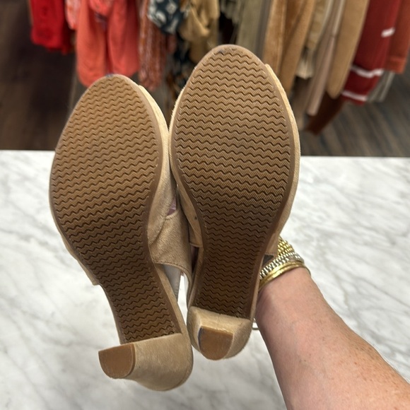 Eric Michael Tan Suede Peru Sandal Size 37 - Picture 7 of 8